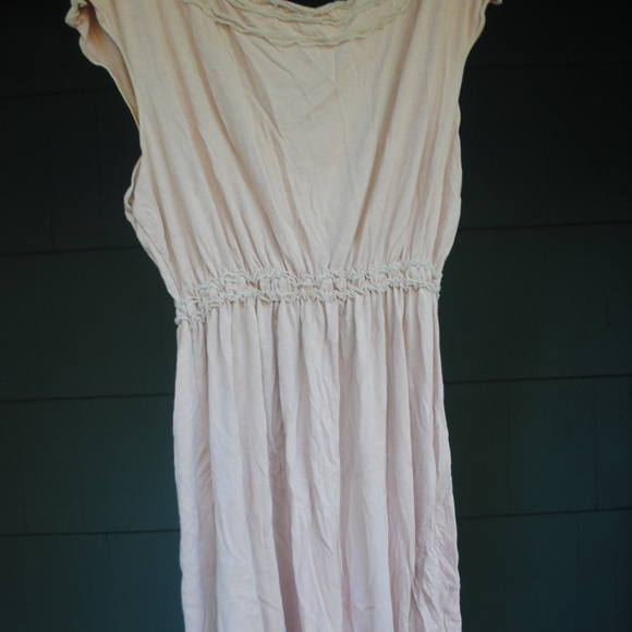 pink off shoulder roseshirt - Picture 4 of 4